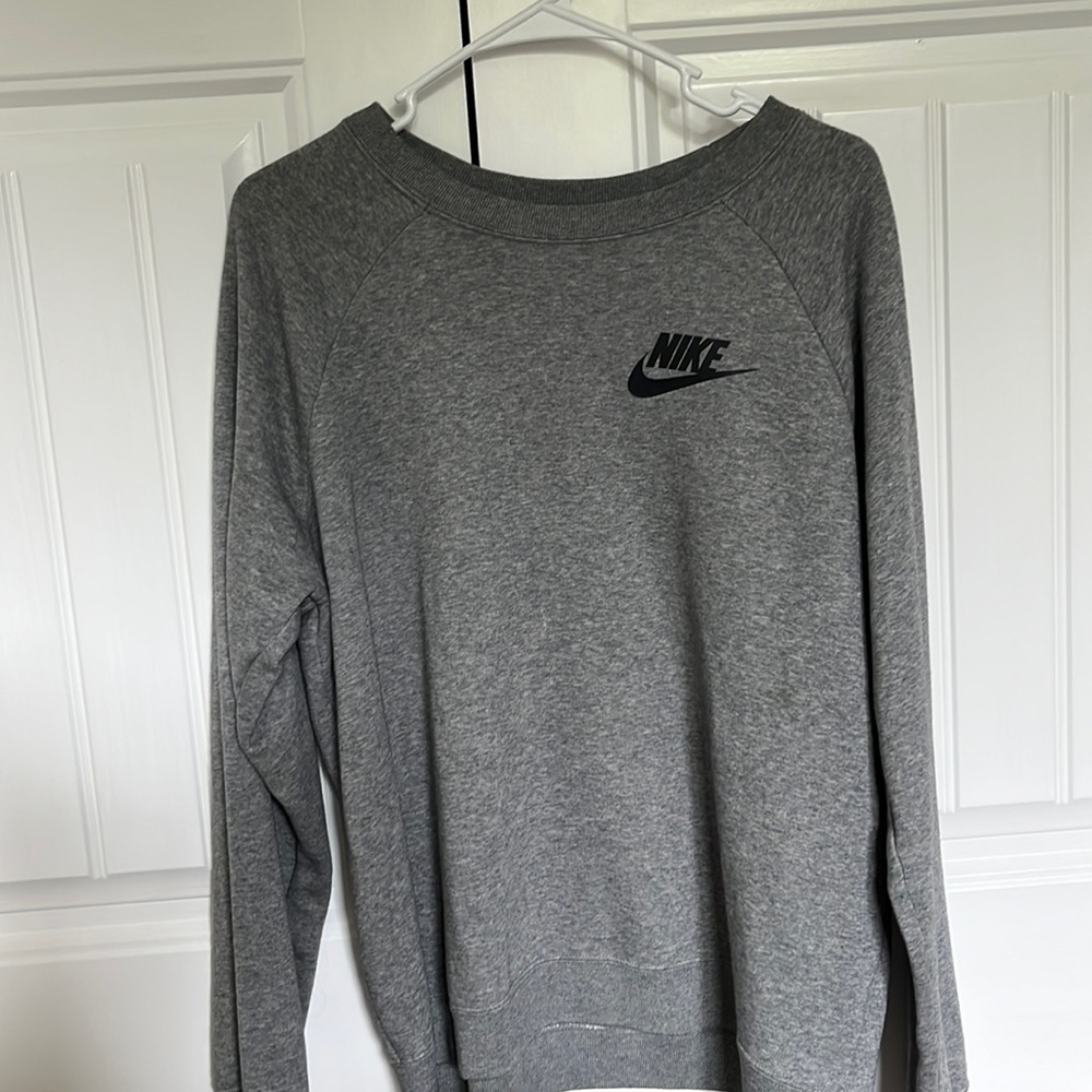 nike crewneck
